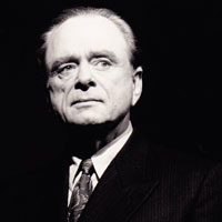 Photo of Harris Yulin